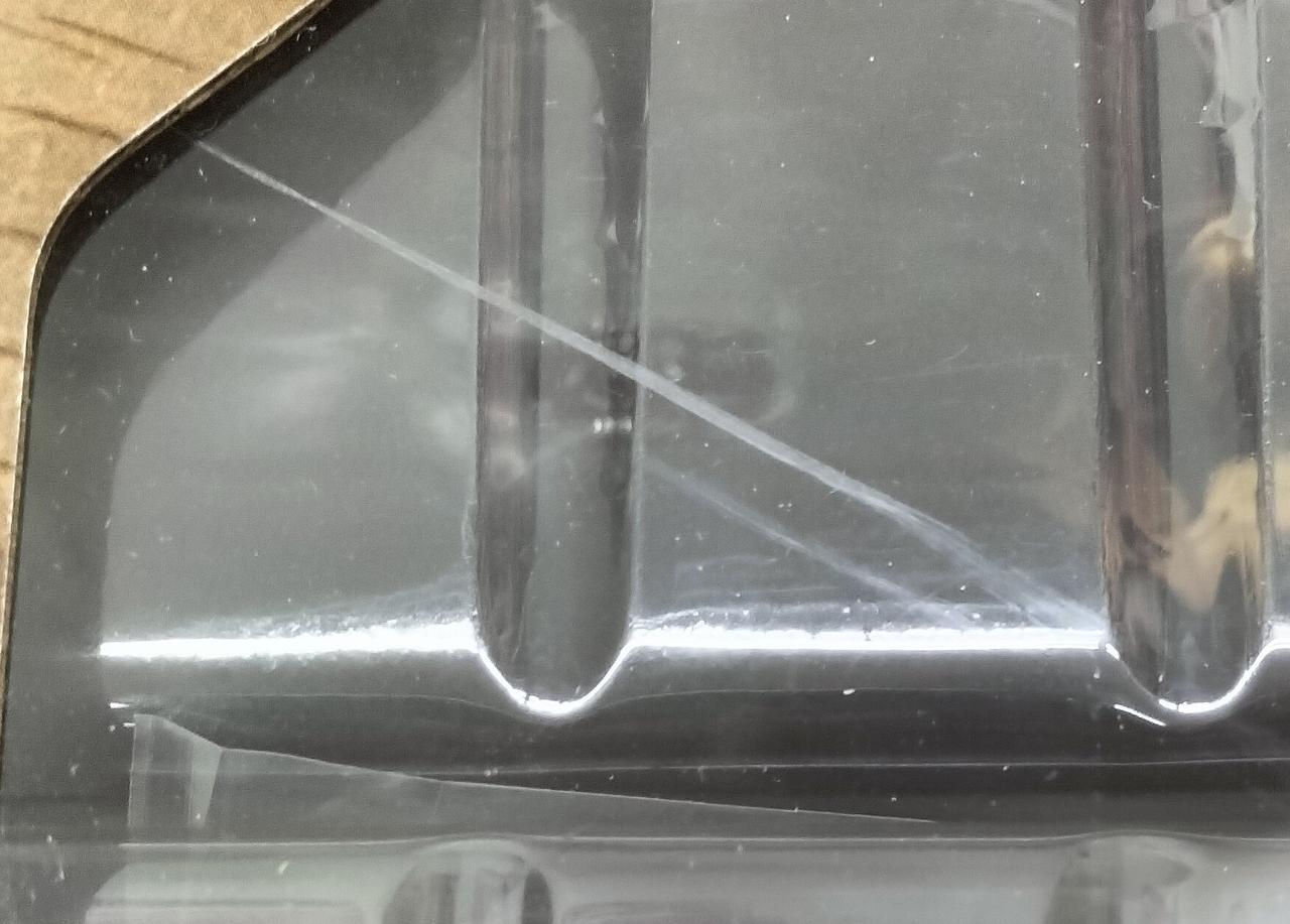 ブリスターのキズ