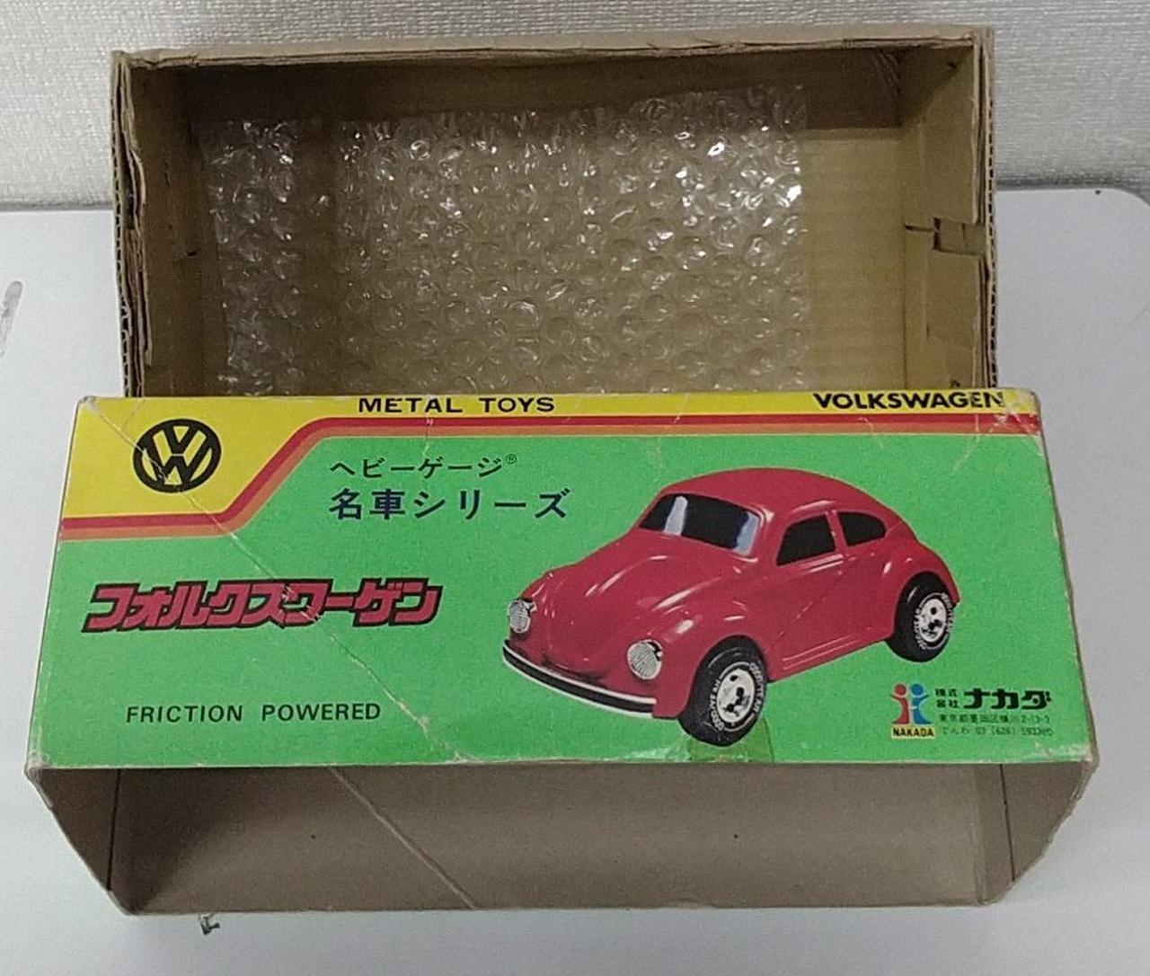 外箱に経年劣化によるダメージあり