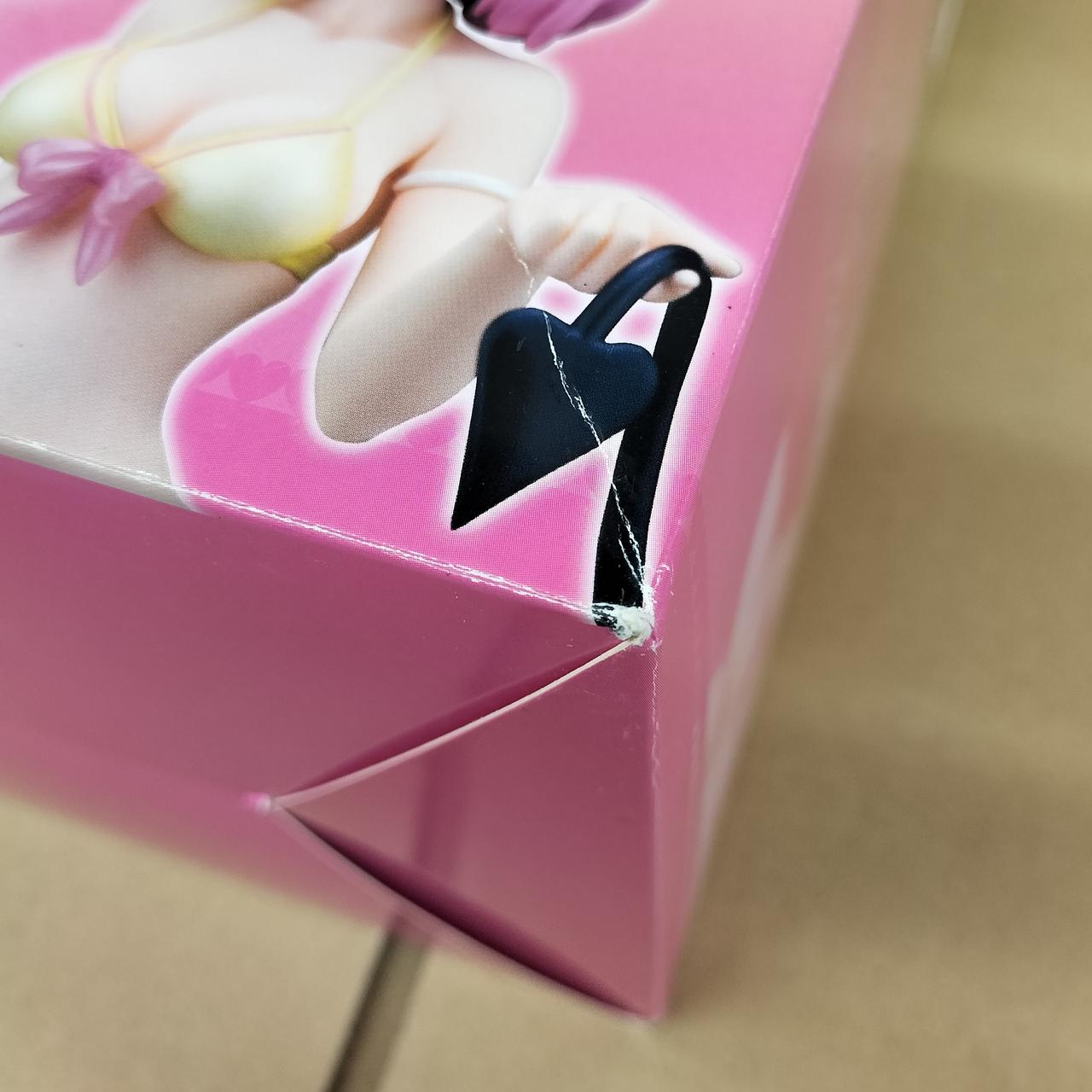 外箱ダメージあり