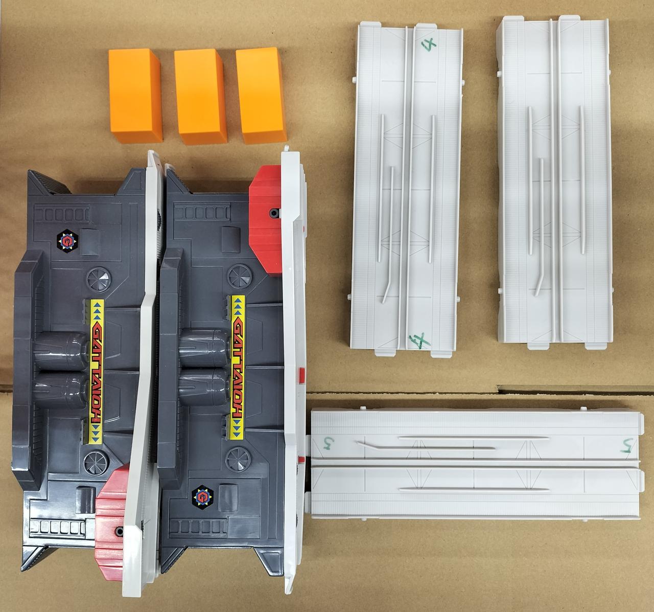 レールにダメージ・記入あり
