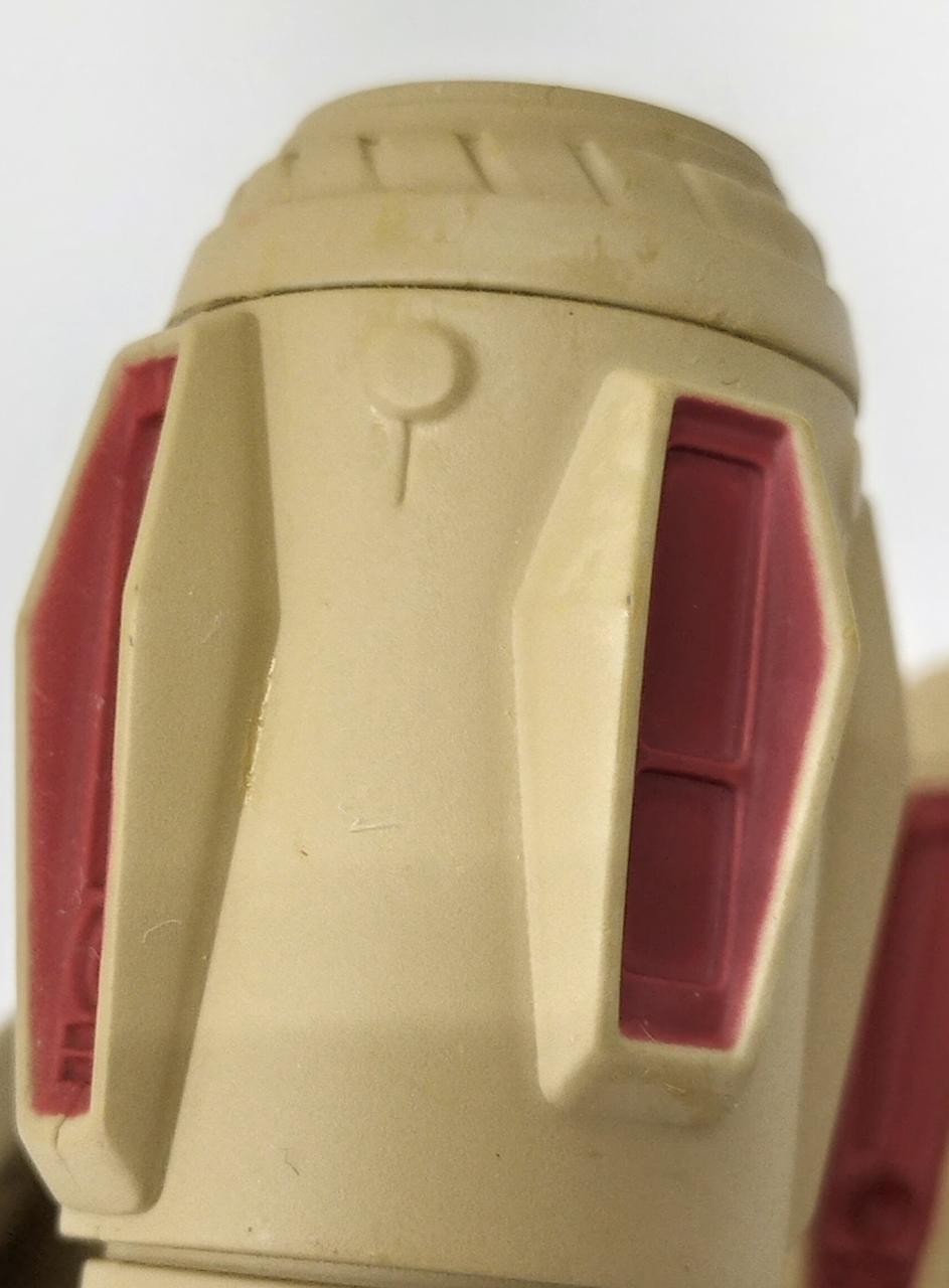 接着剤の様な跡