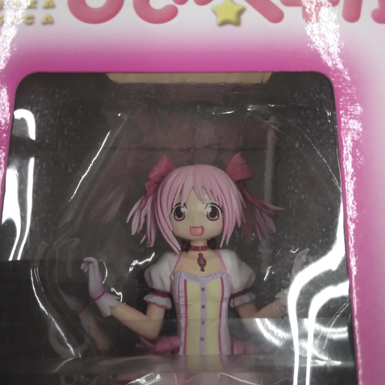 支柱がブリスターから外れています