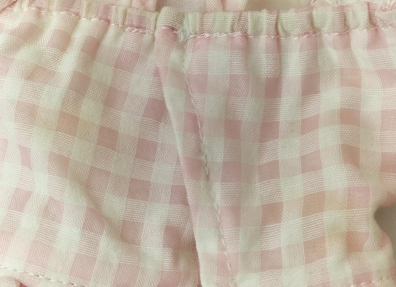 スカート裏・背中の辺りに薄いシミ