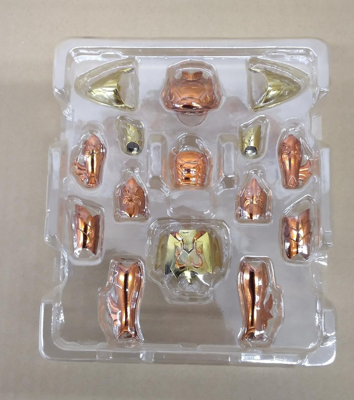 ブリスターにテープが貼られています。