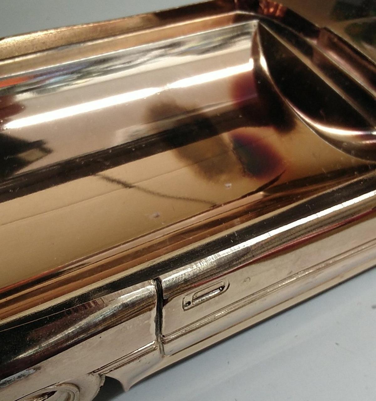 金属劣化、黒ずみあり