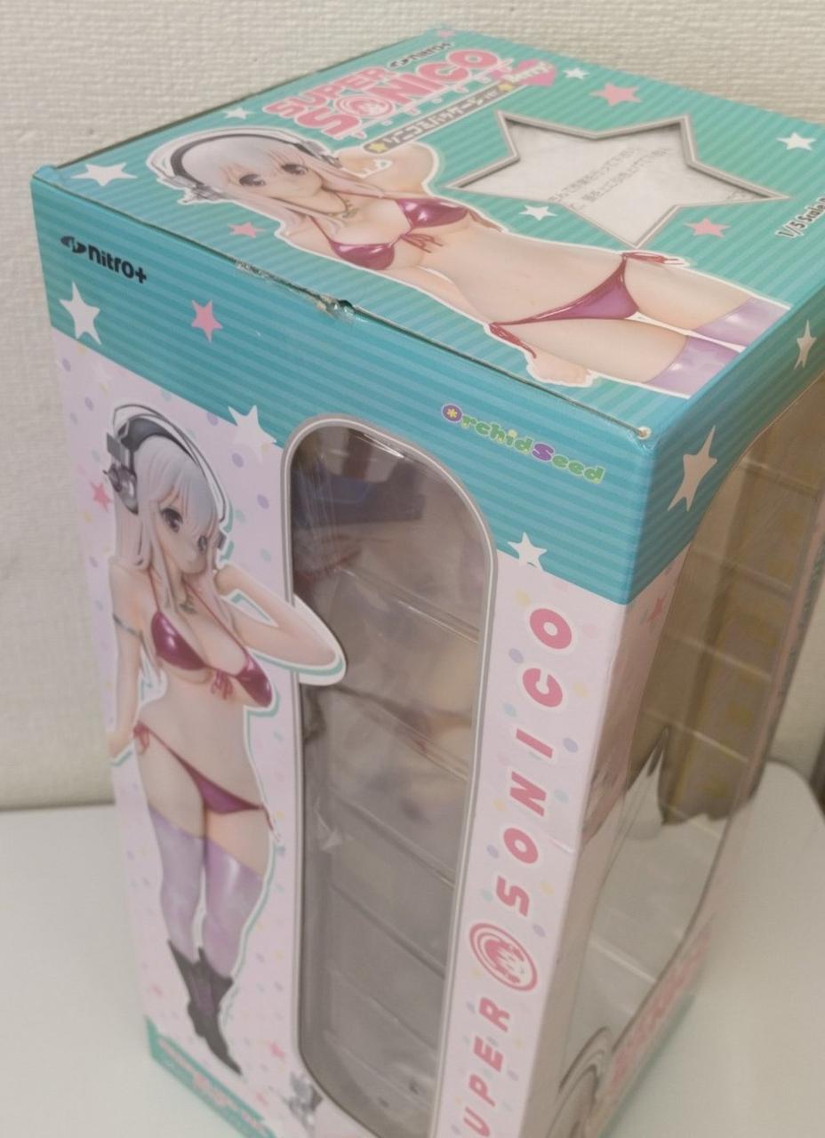 外箱ダメージあり