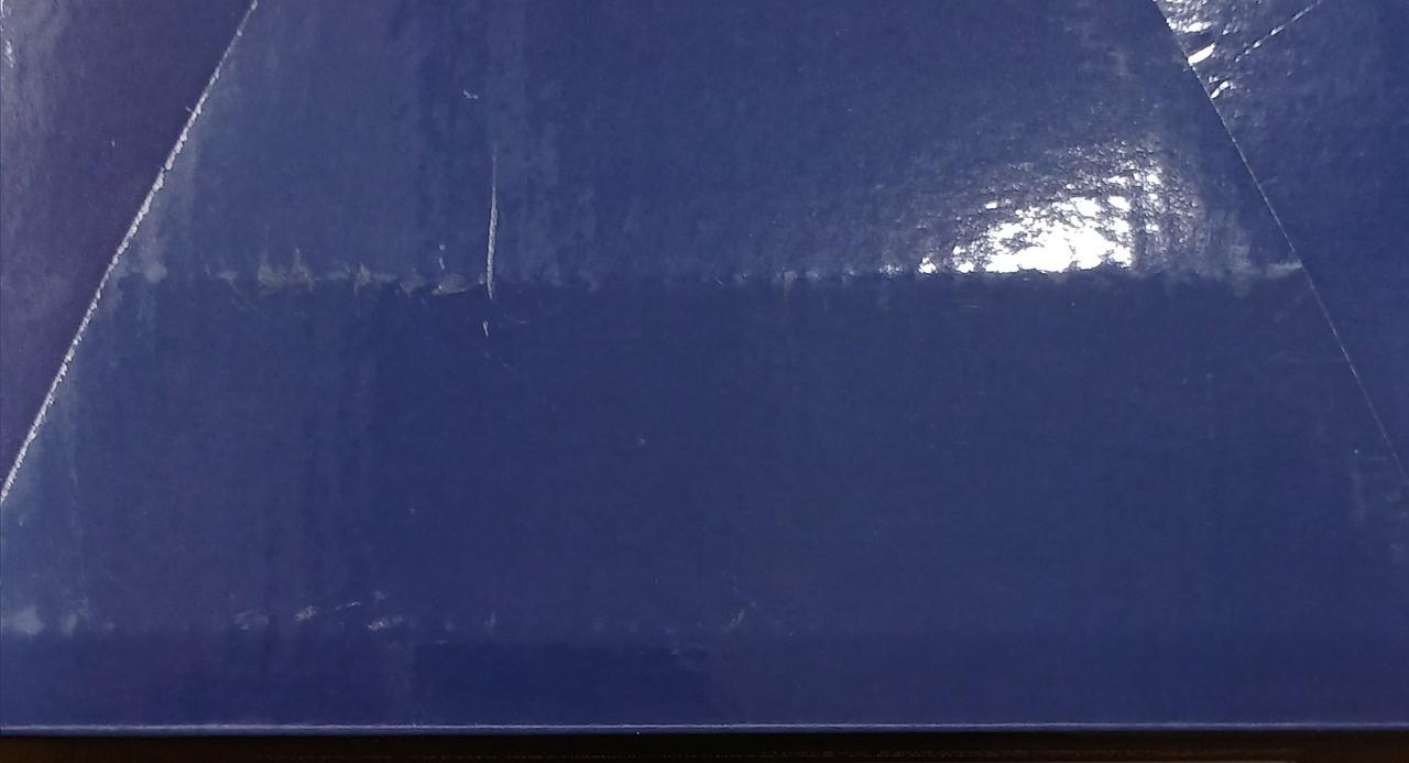 折れ目があります。