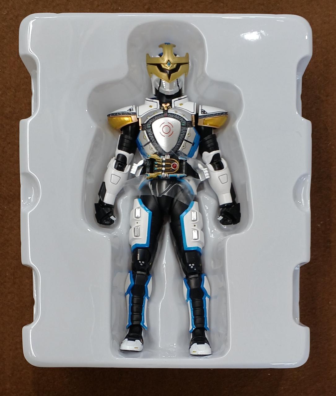 BANDAI - 仮面ライダーイクサセーブモード/バーストモード レビュー】 S.H.Figuarts（真骨彫製法） 仮面ライダーイクサ