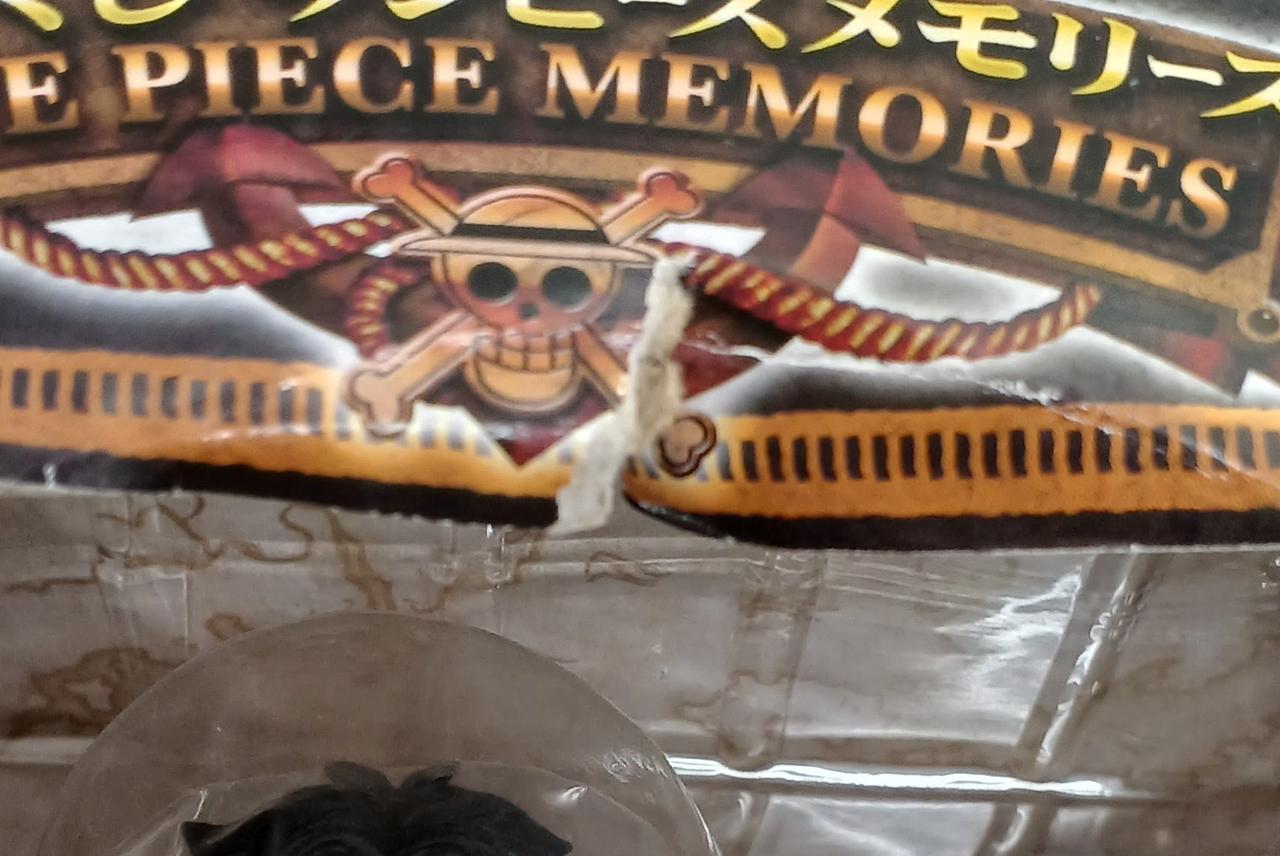 破れています。