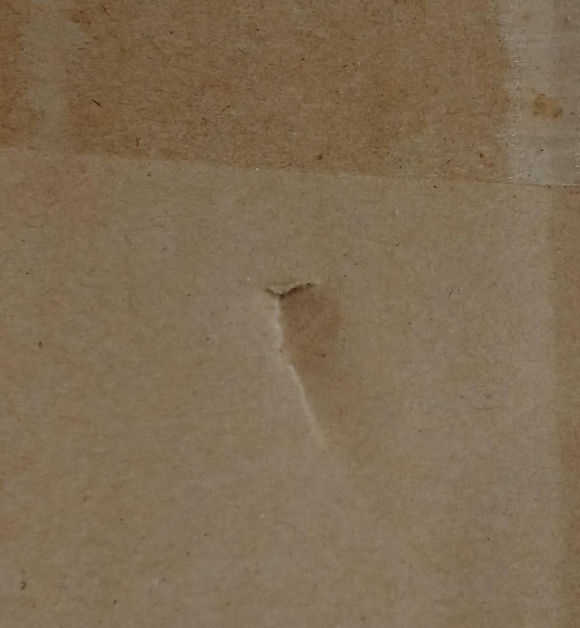 穴が空いています。