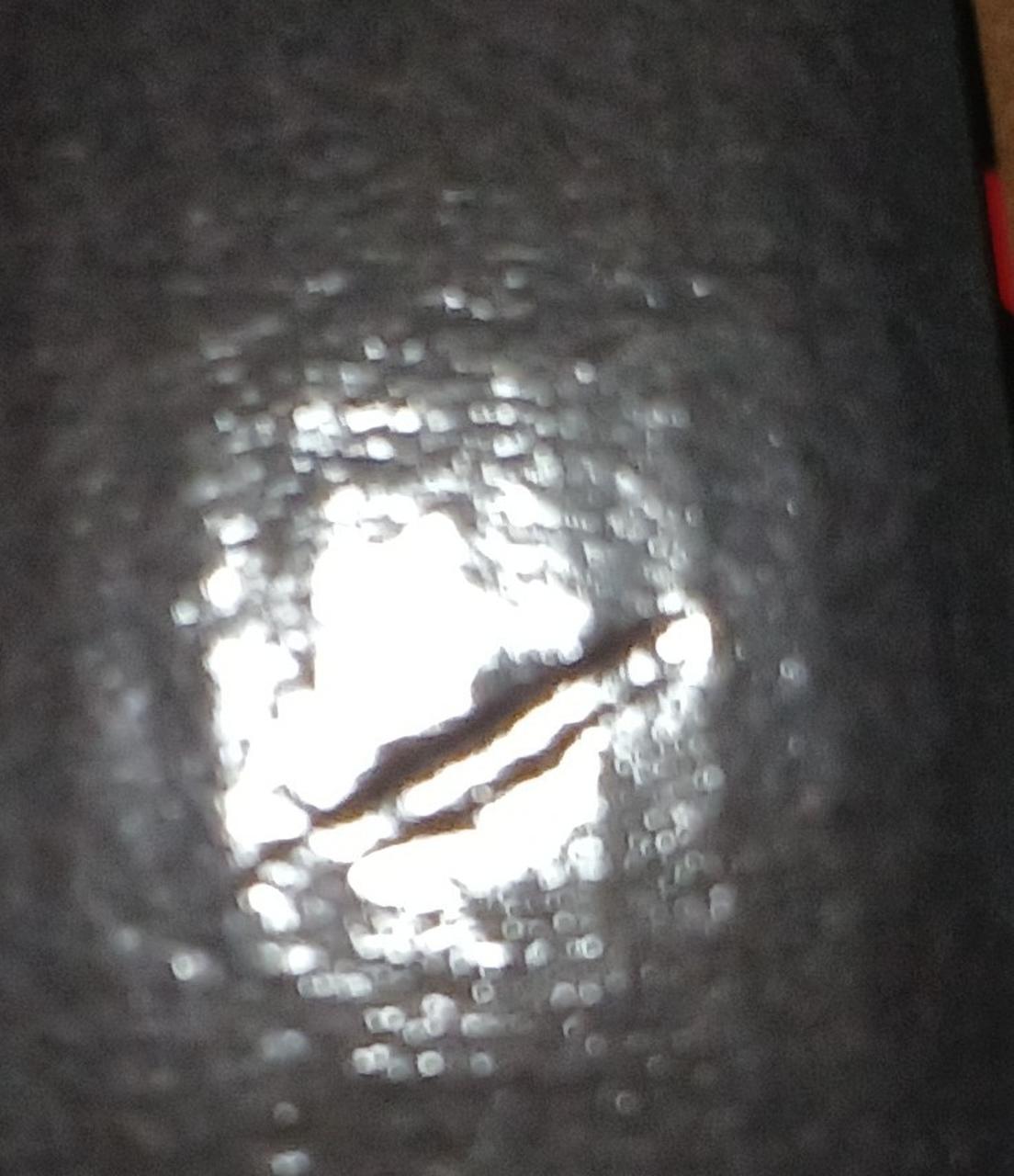 キズがあります。