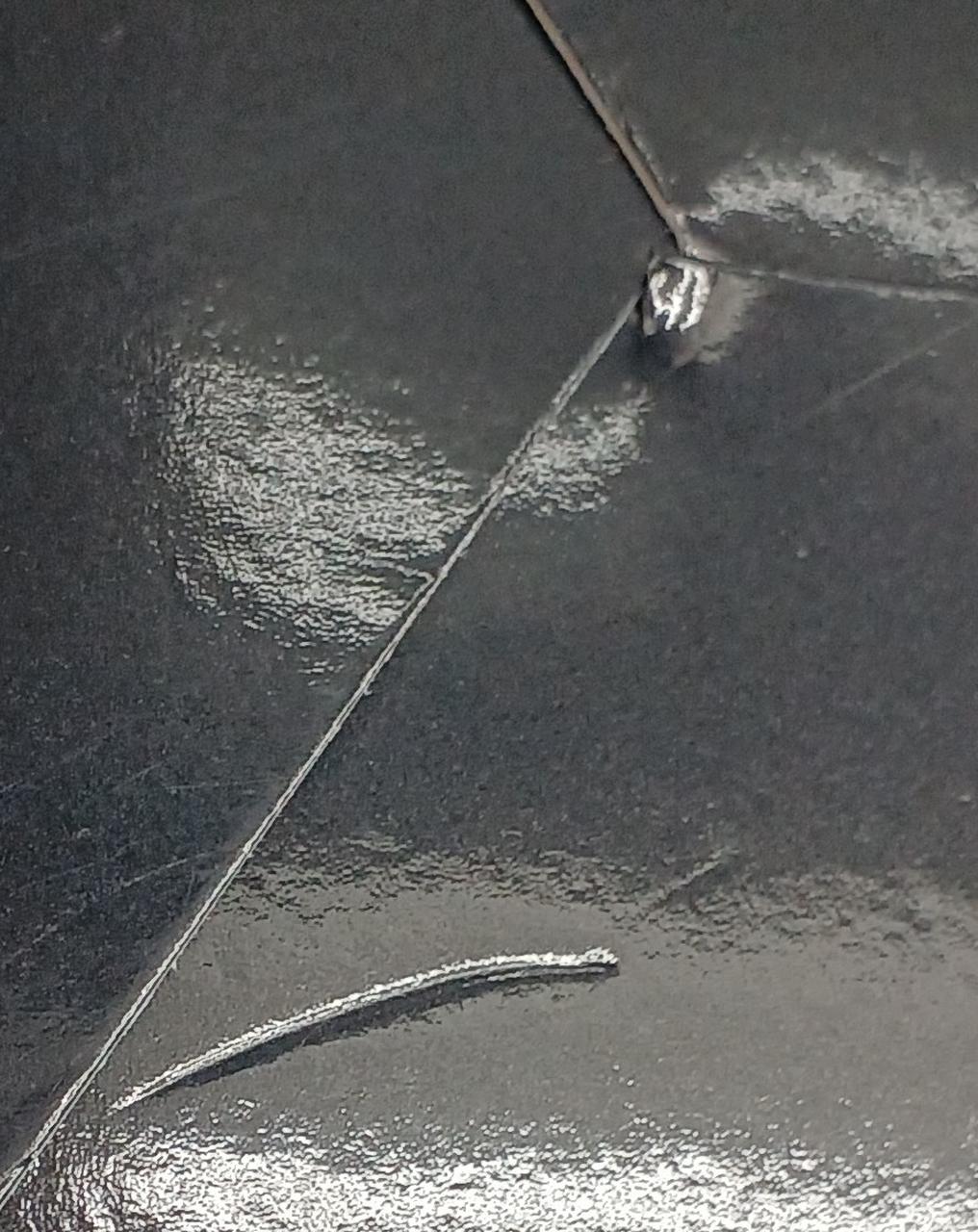 キズがあります。