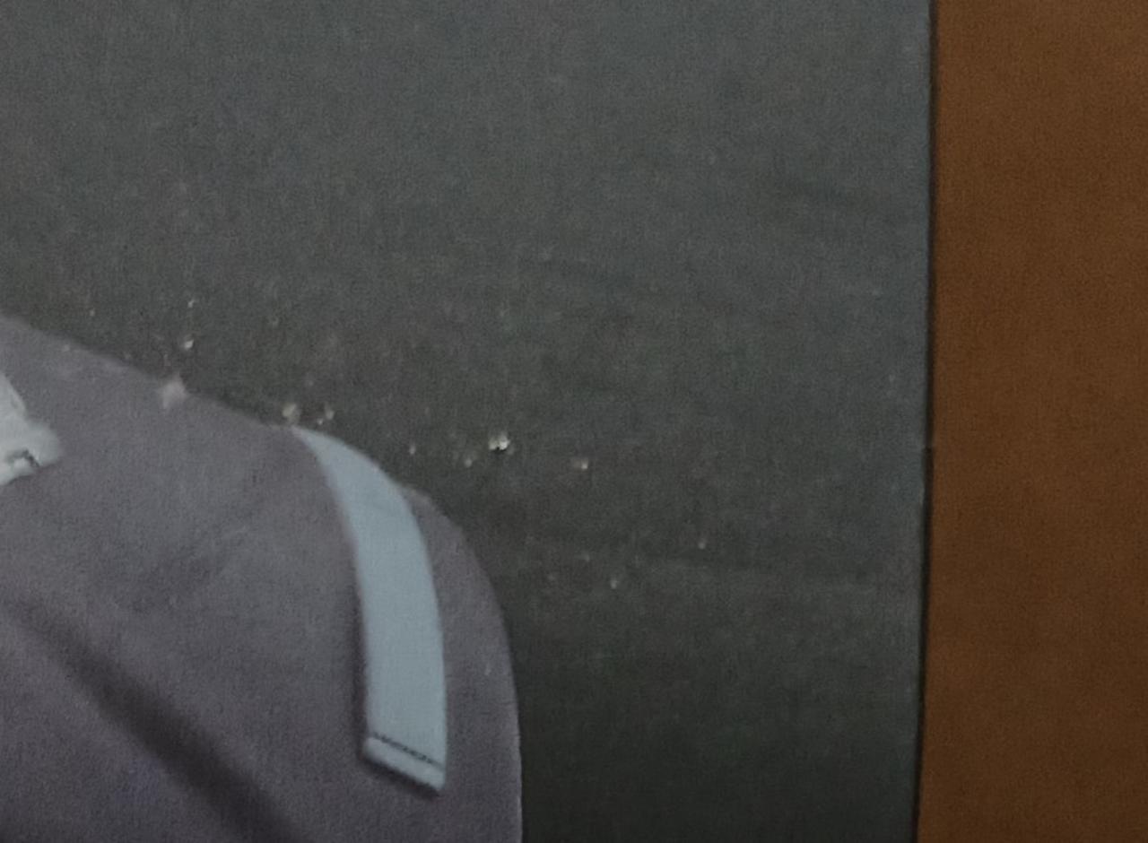 キズがあります。