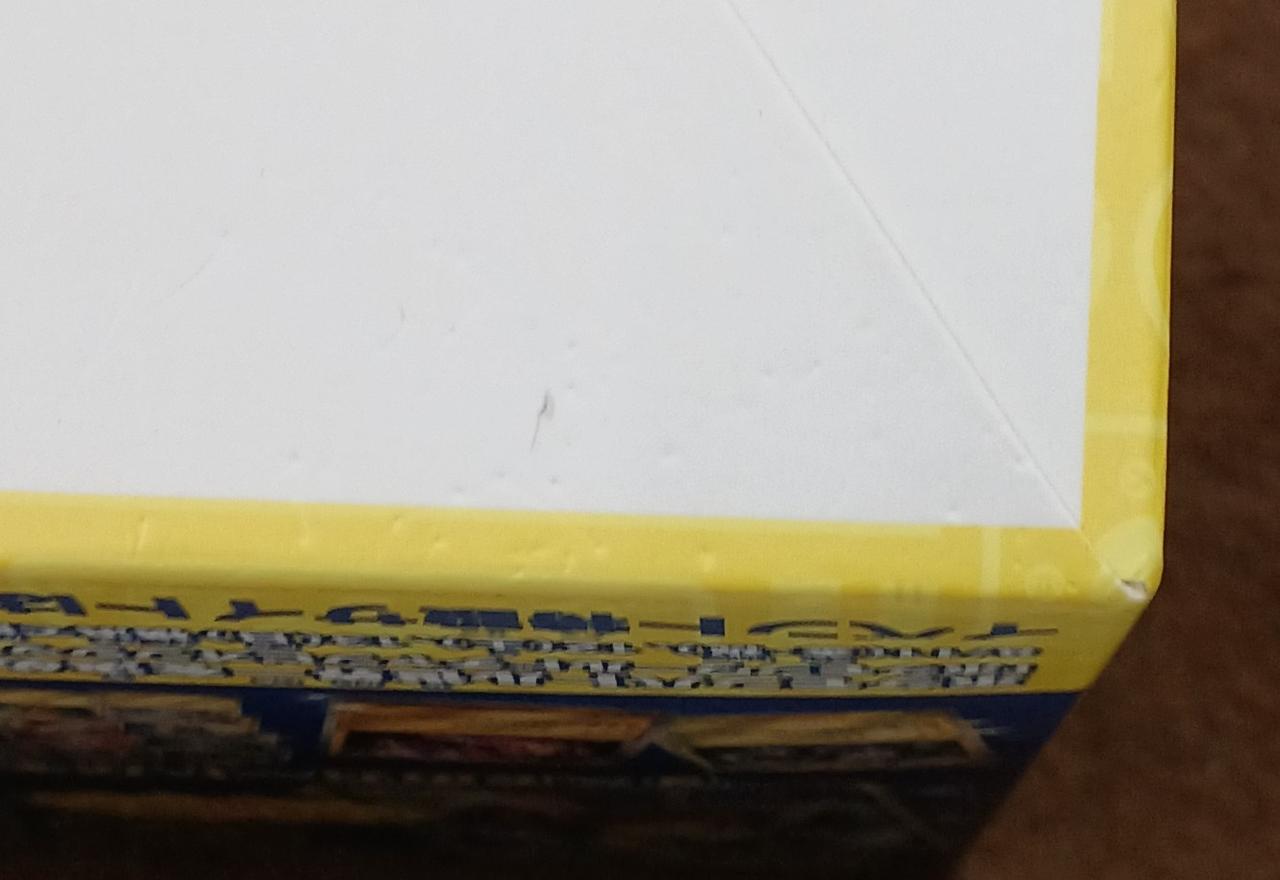 キズがあります。