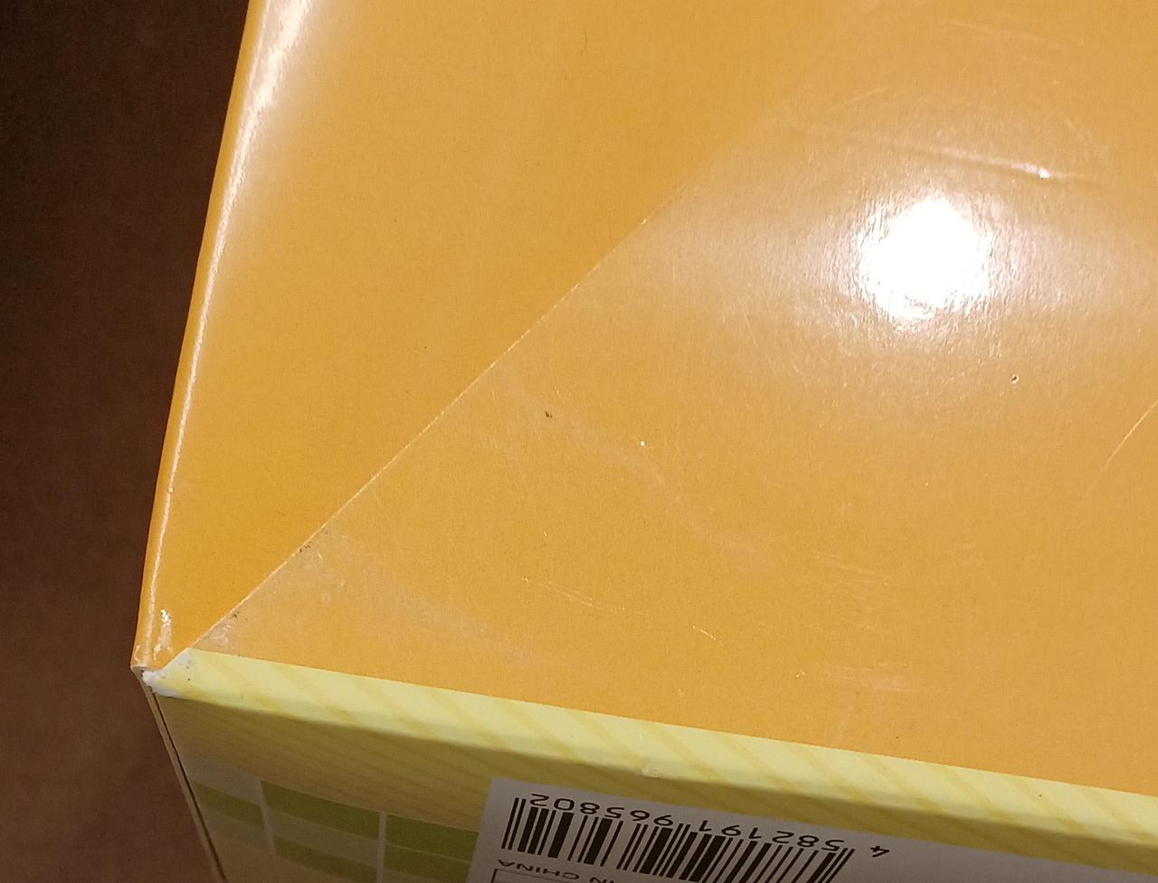 キズがあります。