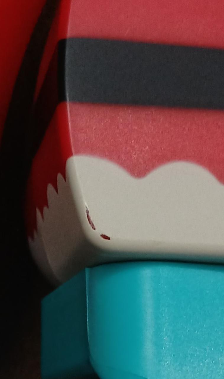 塗装はがれがあります。