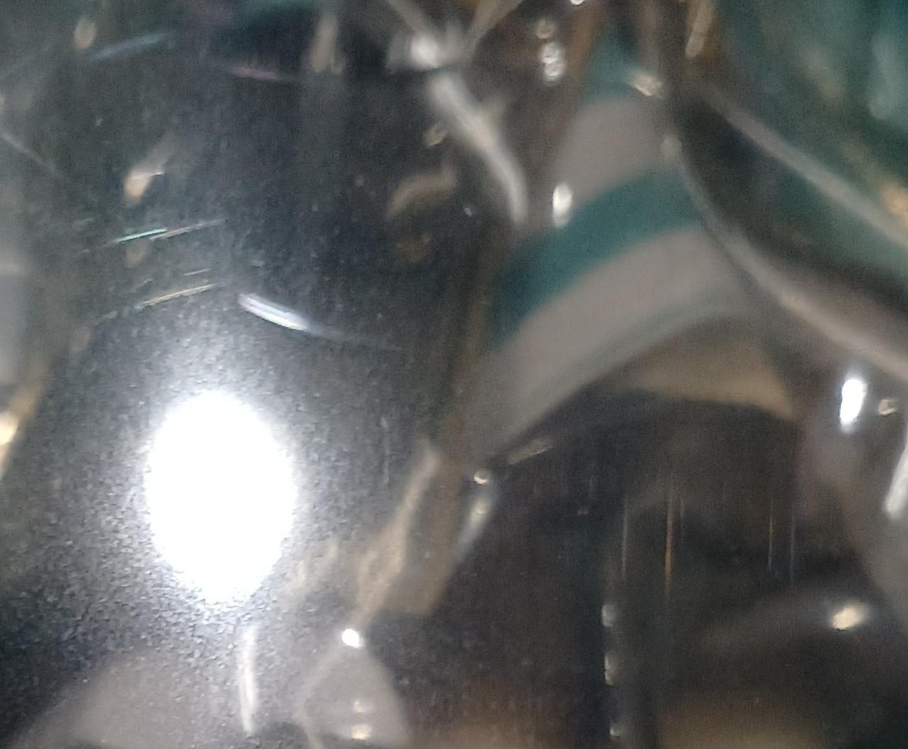 キズがあります。