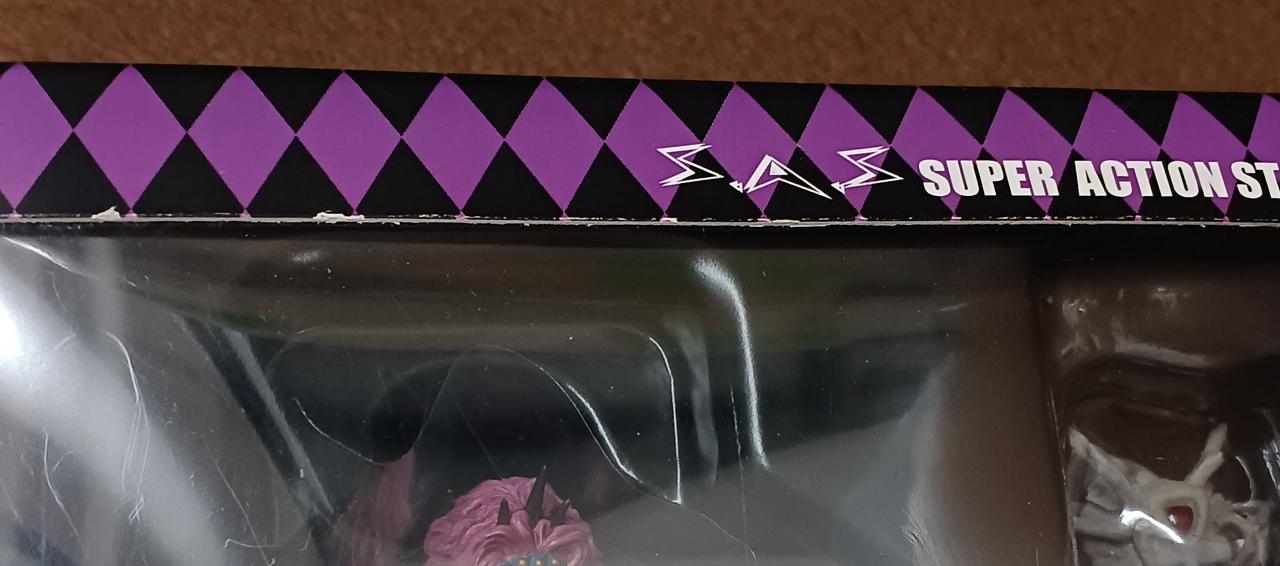 傷み、キズがあります。