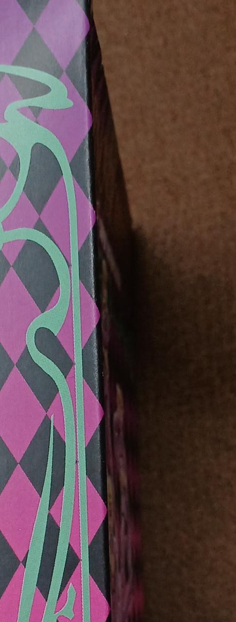 へこんでいます。