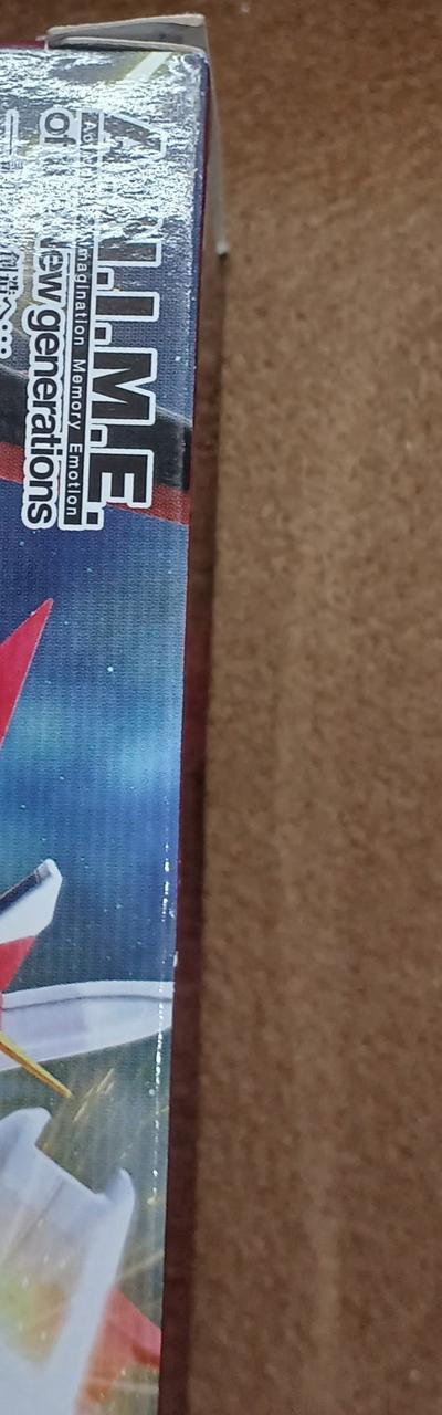 上面へこんでいます。