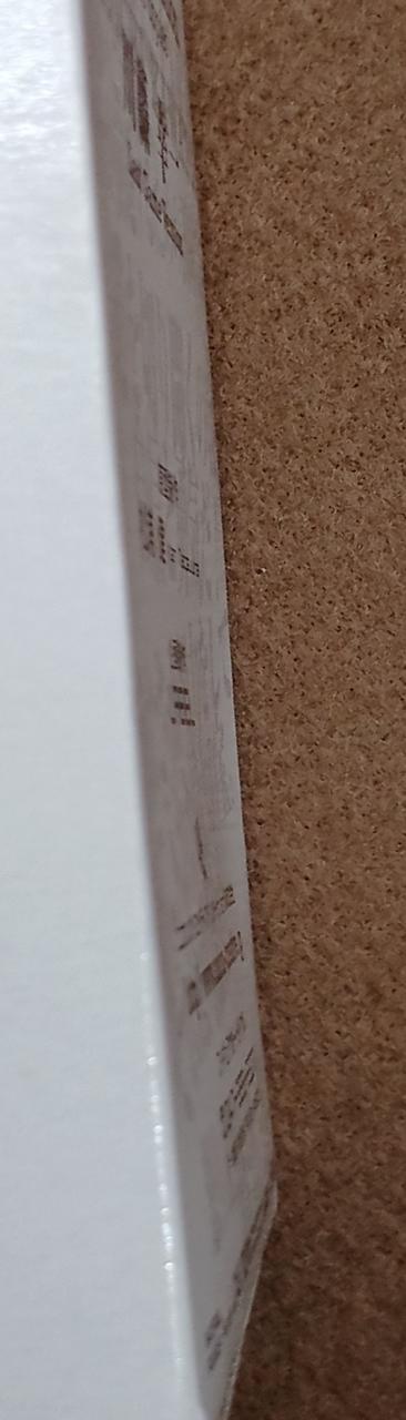 へこんでいます。