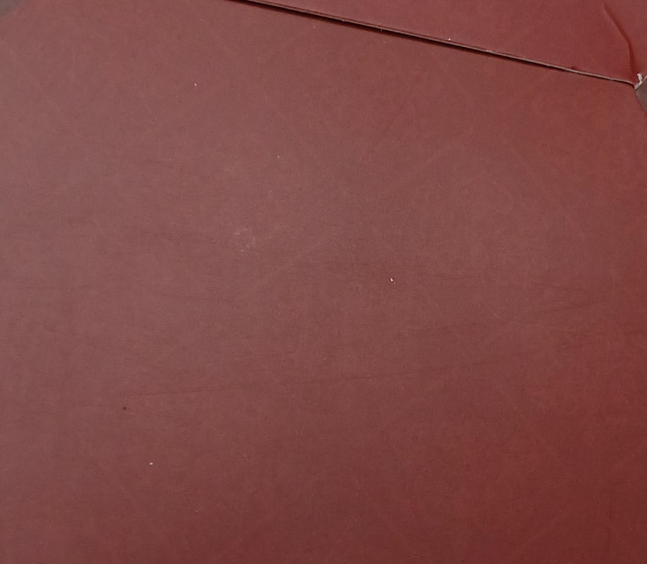 キズがあります。