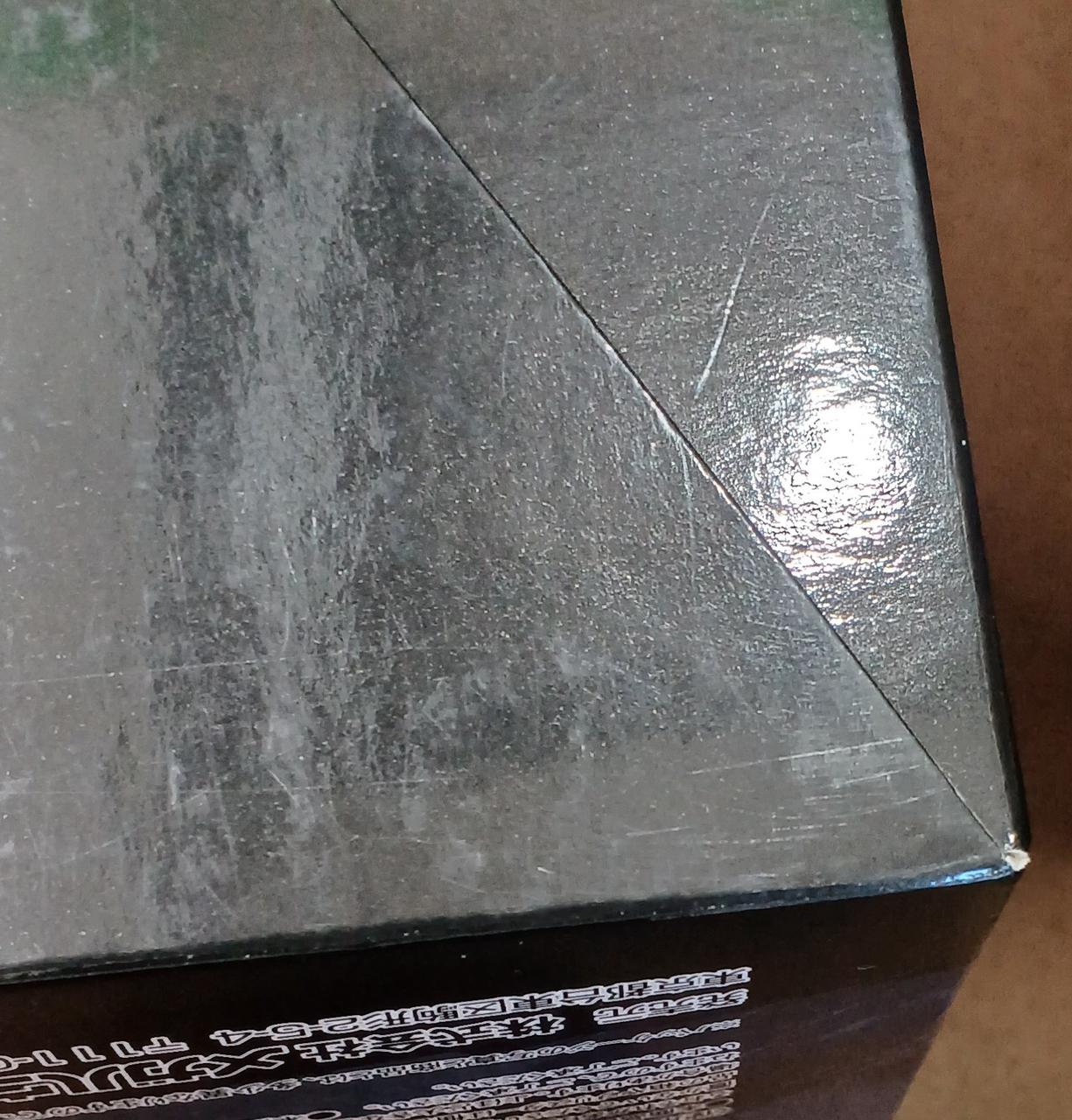 キズがあります。