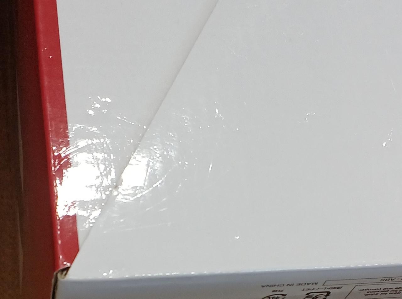 キズがあります。