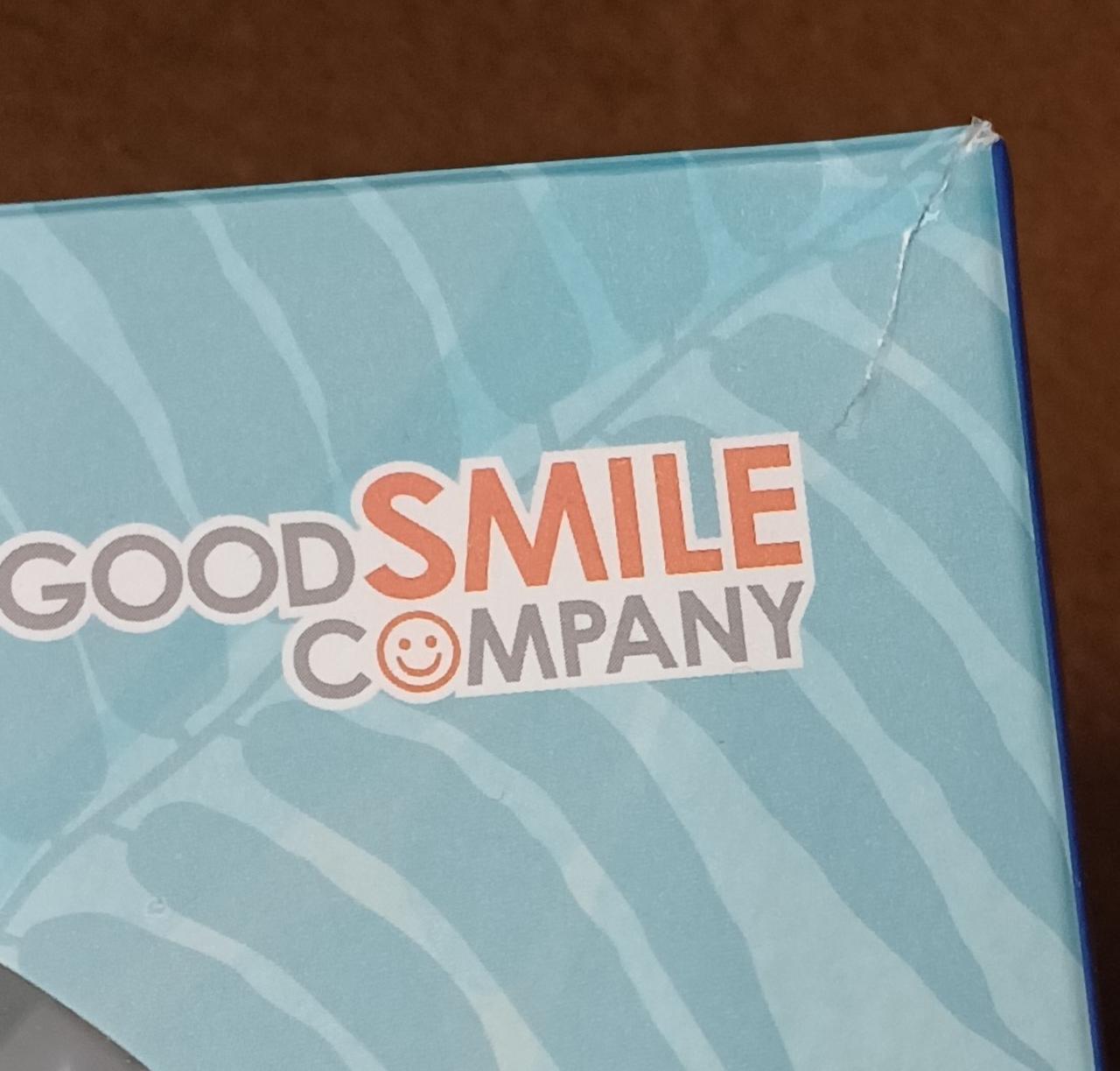 破れています。