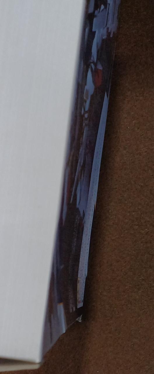 背面がかなりへこんでいます。