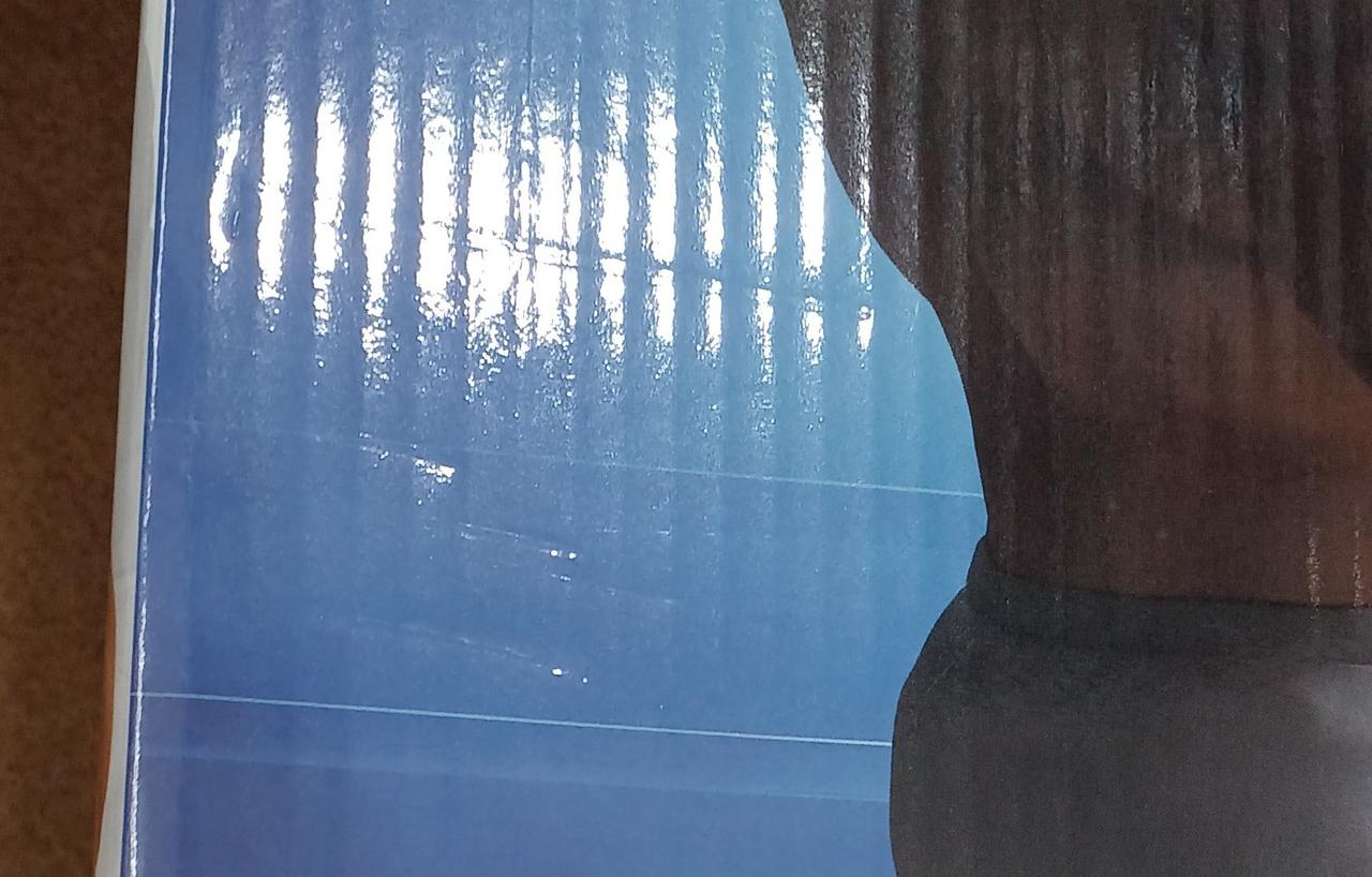 キズがあります。