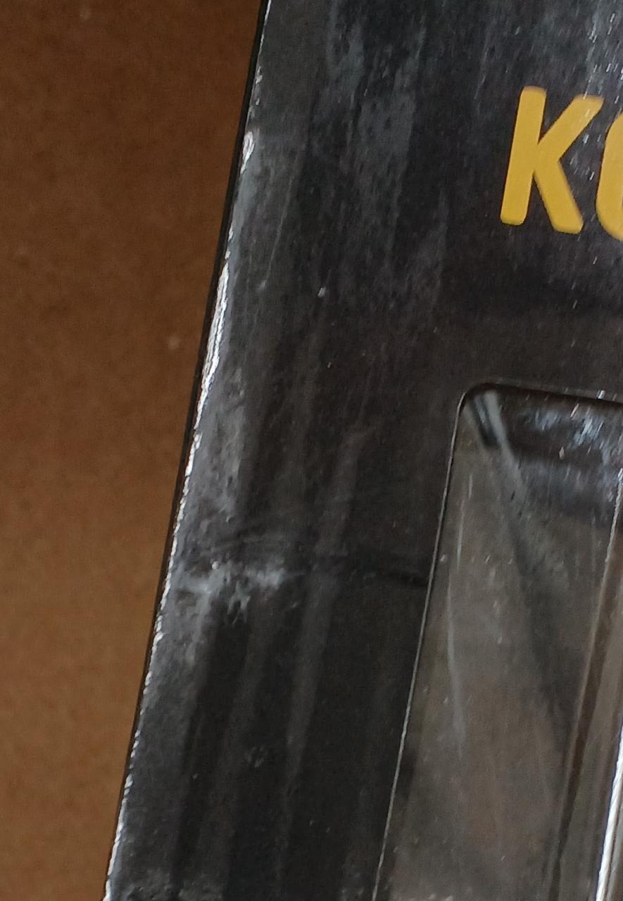 キズがあります。