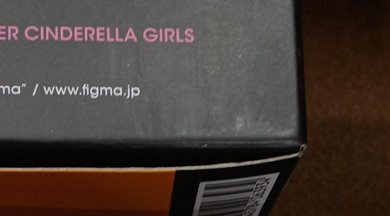 キズがあります。