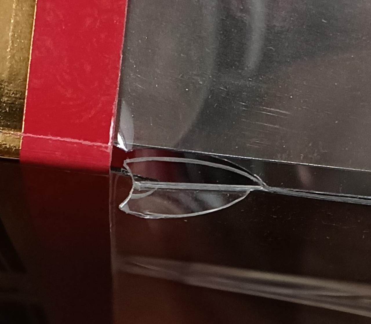 破損しています。