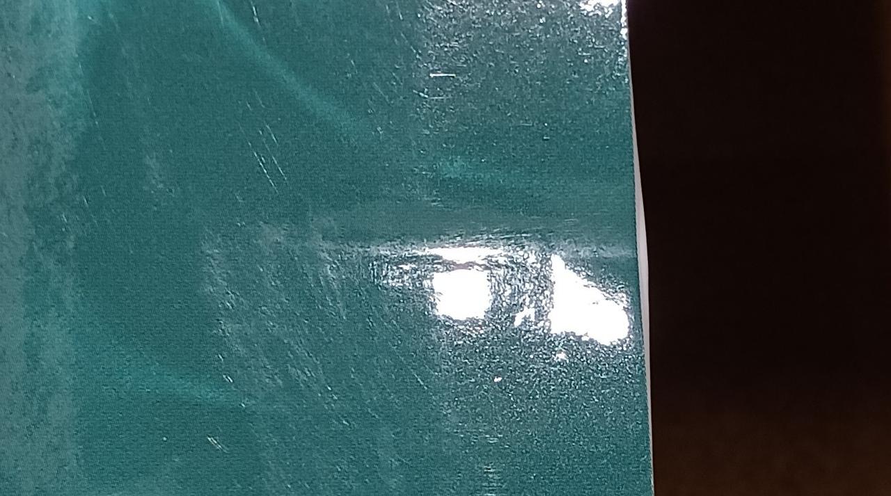 へこんでいます。