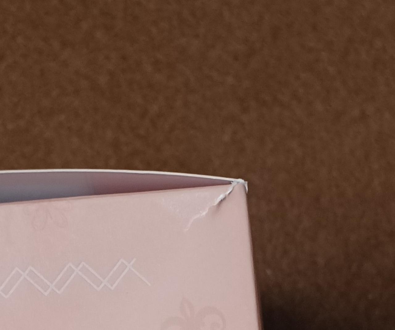 破れています。