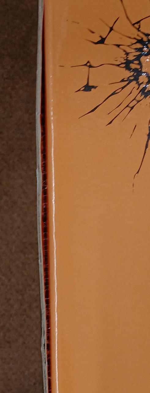 糊付けがとれかけています。