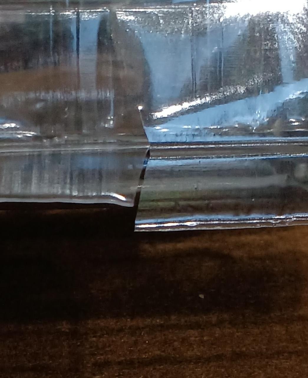 ブリスタが破損しています。