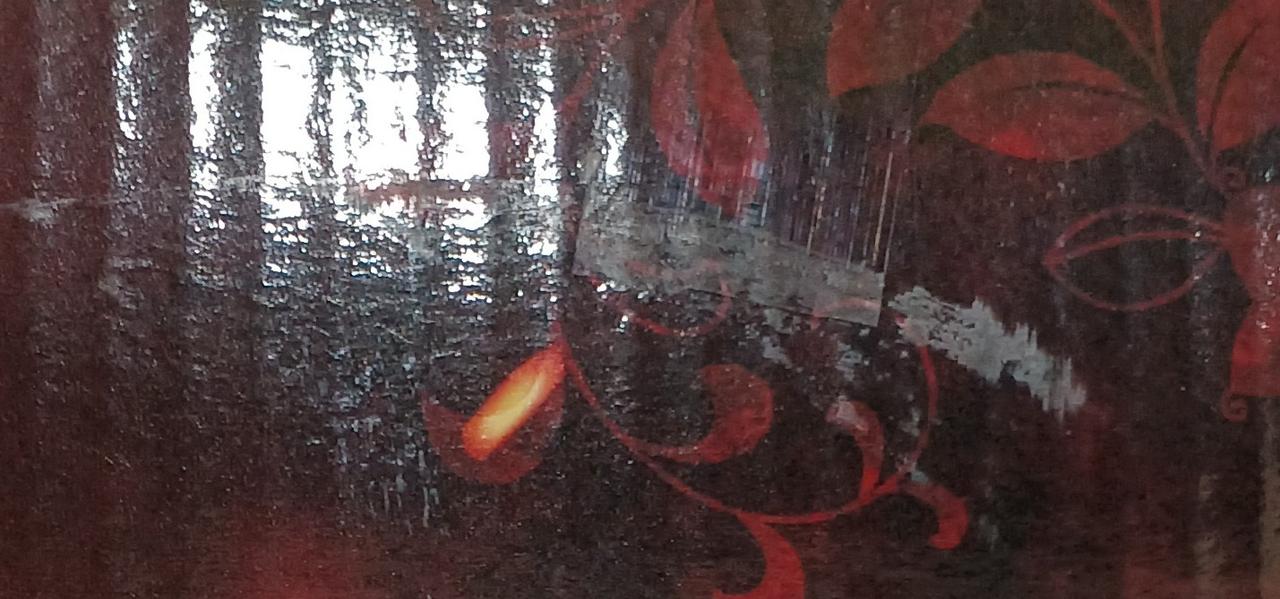 キズがあります。