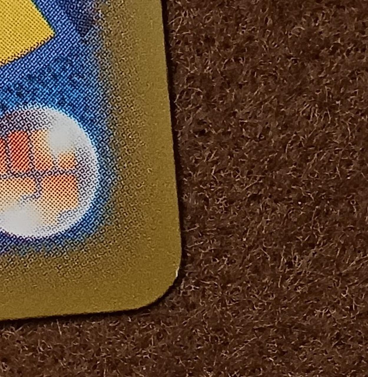 白欠けがあります。