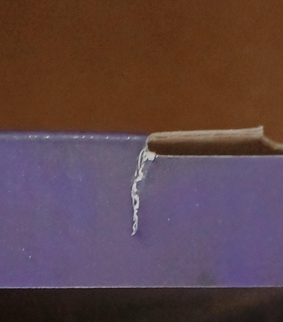 破れています。