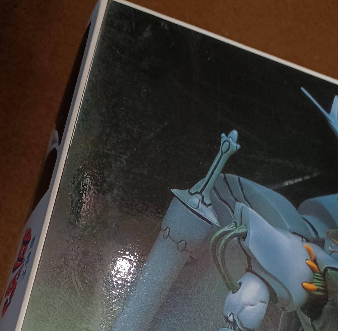 キズがあります。