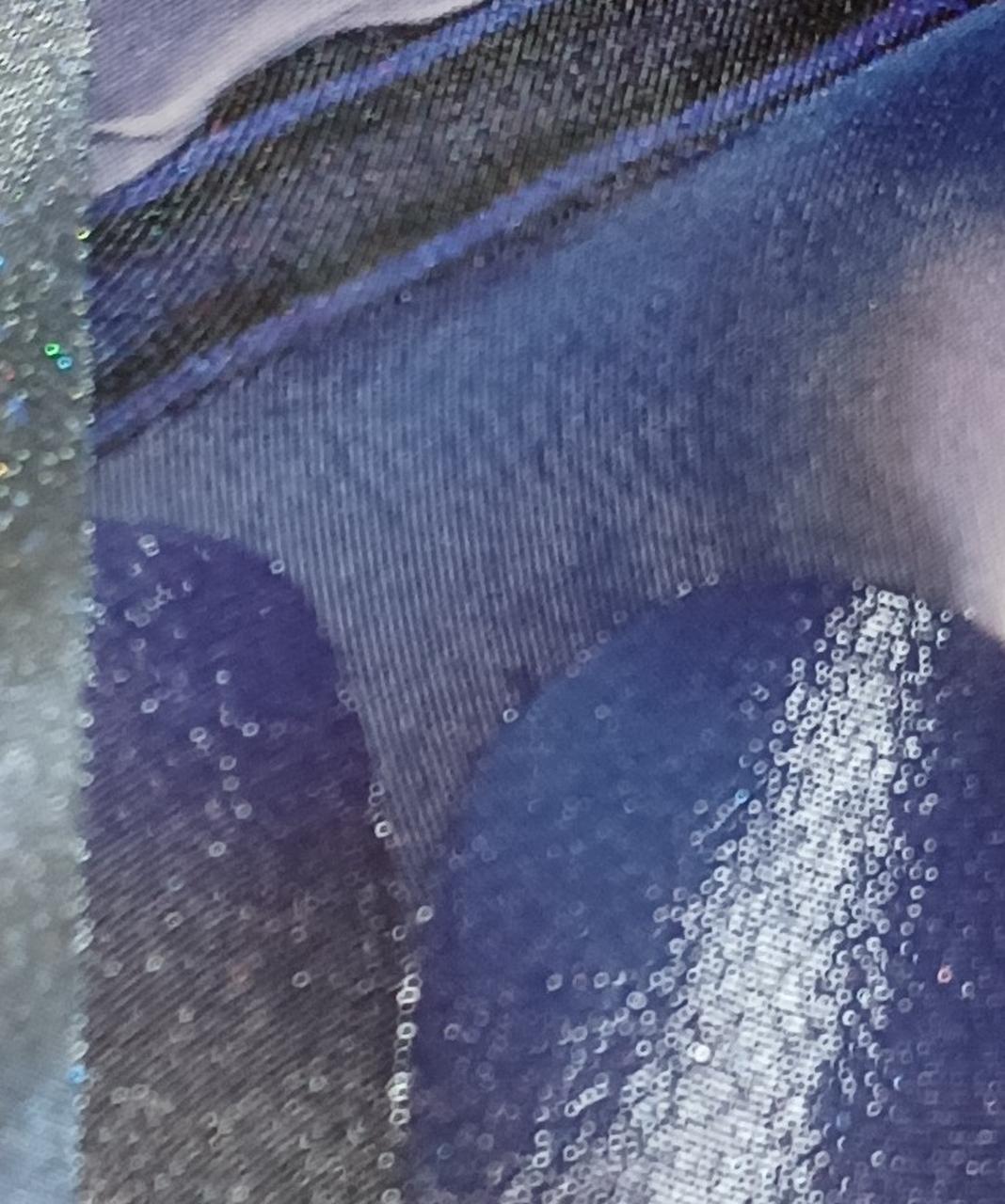 付け根部分にホロ欠けがあります。
