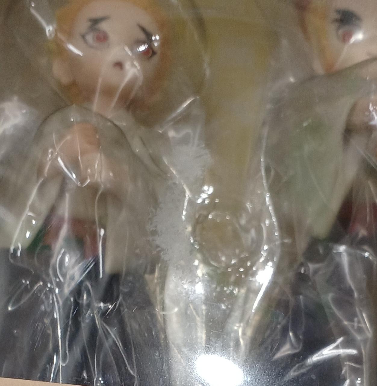 窓シートにキズがあります。