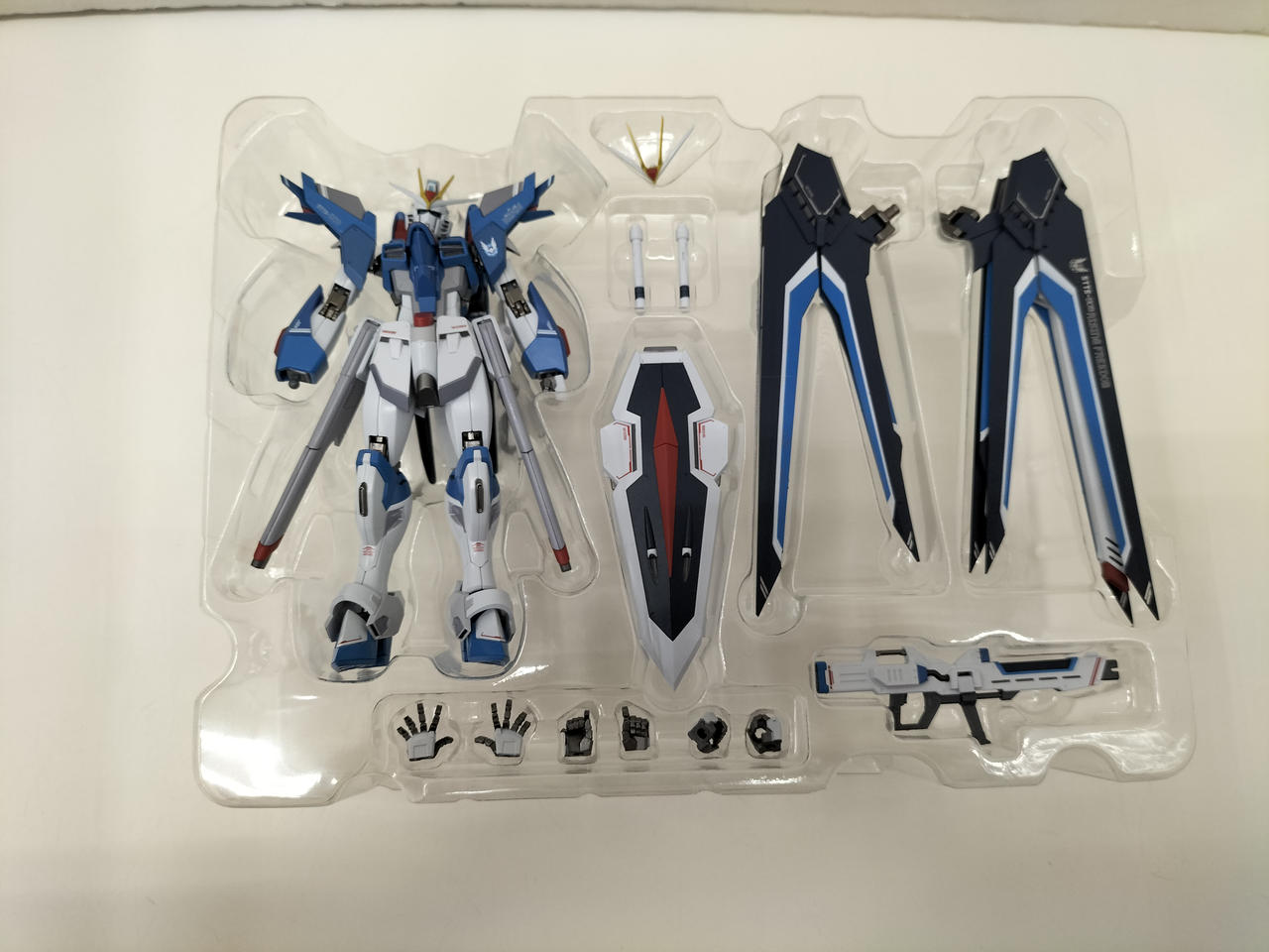 右手握り拳のパーツ欠品