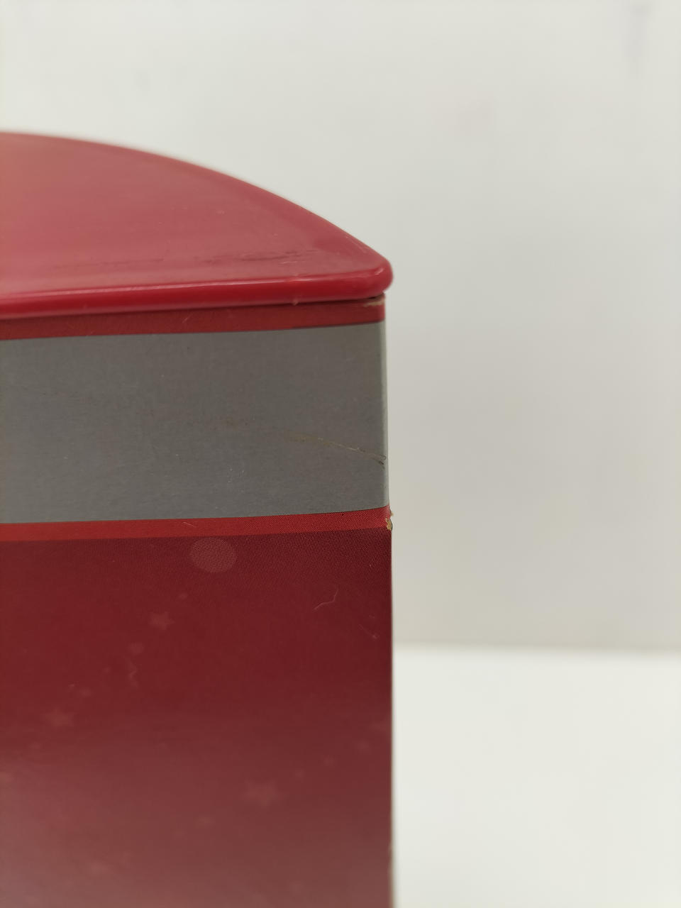 引っかき傷あります