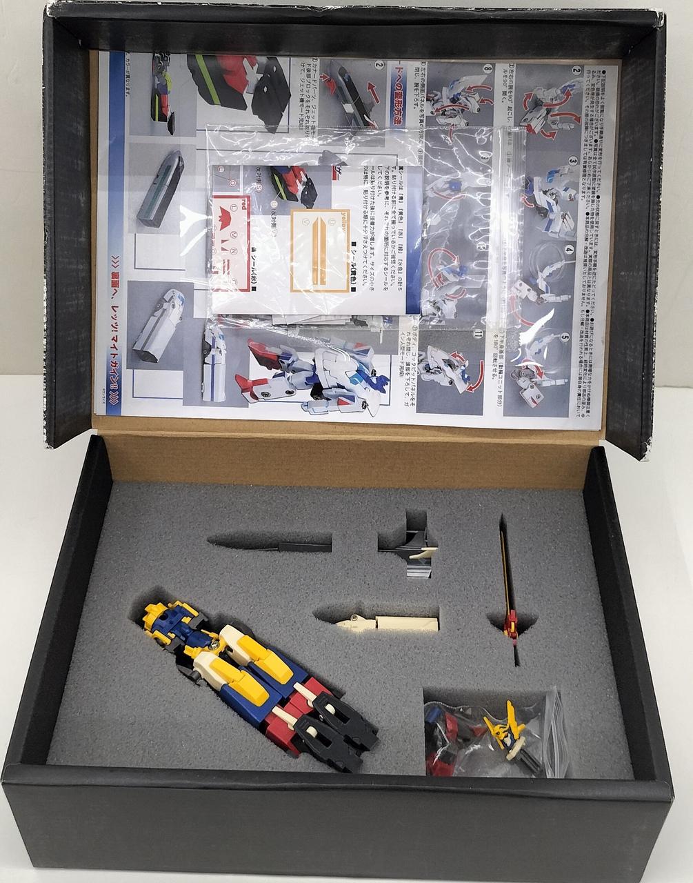 パーツ欠品無し、関節がゆるくなっています