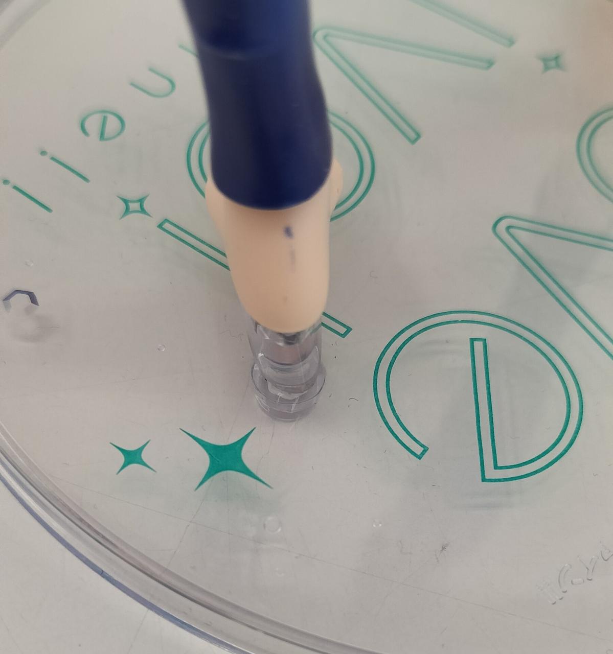 かかと部分に汚れ有り