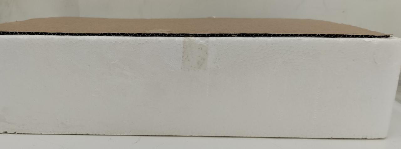 発泡スチロールに汚れあり
