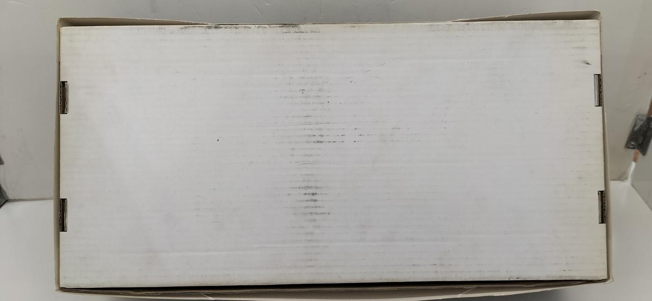 底面に擦れ汚れがあります